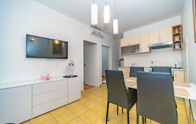 Apartments Lada