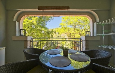 Apartments Kora