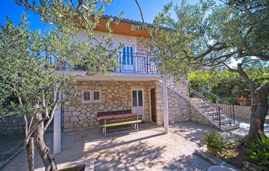 Apartment Lidija