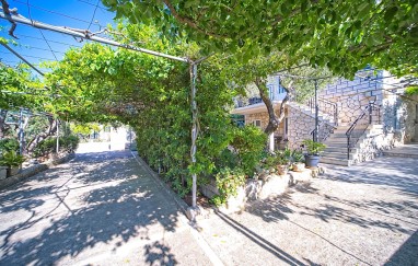 Apartment Lidija