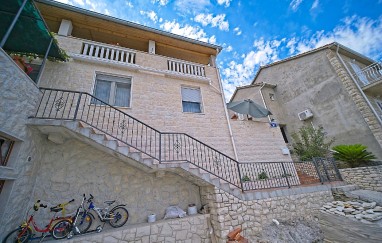 Apartmani Iva