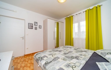 Apartments Lada