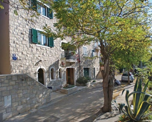 Apartments Kora
