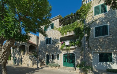 Apartments Kora