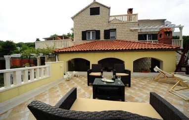 Vila Dena