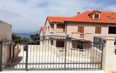 Apartment ToMa